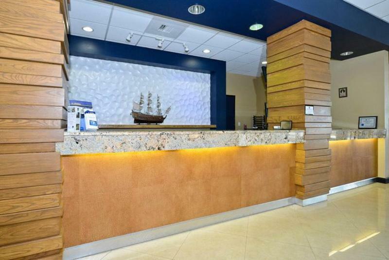 Causeway Bay Hotel ランシング インテリア 写真